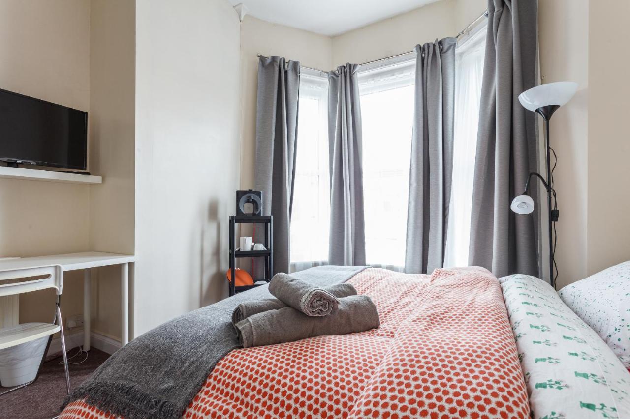 Shirley House 1, Guest House, Self Catering, Self Check In With Smart Locks, Use Of Fully Equipped Kitchen, Walking Distance To Southampton Central, Excellent Transport Links, Ideal For Longer Stays Εξωτερικό φωτογραφία