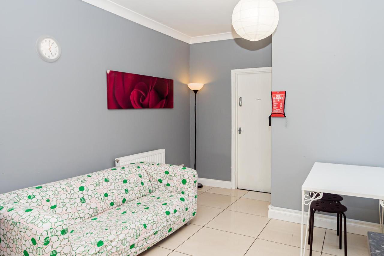 Shirley House 1, Guest House, Self Catering, Self Check In With Smart Locks, Use Of Fully Equipped Kitchen, Walking Distance To Southampton Central, Excellent Transport Links, Ideal For Longer Stays Εξωτερικό φωτογραφία