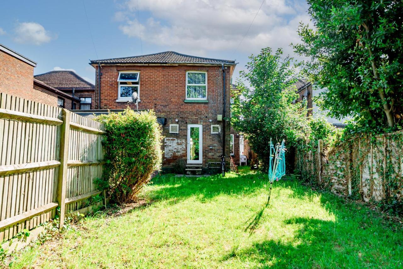Shirley House 1, Guest House, Self Catering, Self Check In With Smart Locks, Use Of Fully Equipped Kitchen, Walking Distance To Southampton Central, Excellent Transport Links, Ideal For Longer Stays Εξωτερικό φωτογραφία