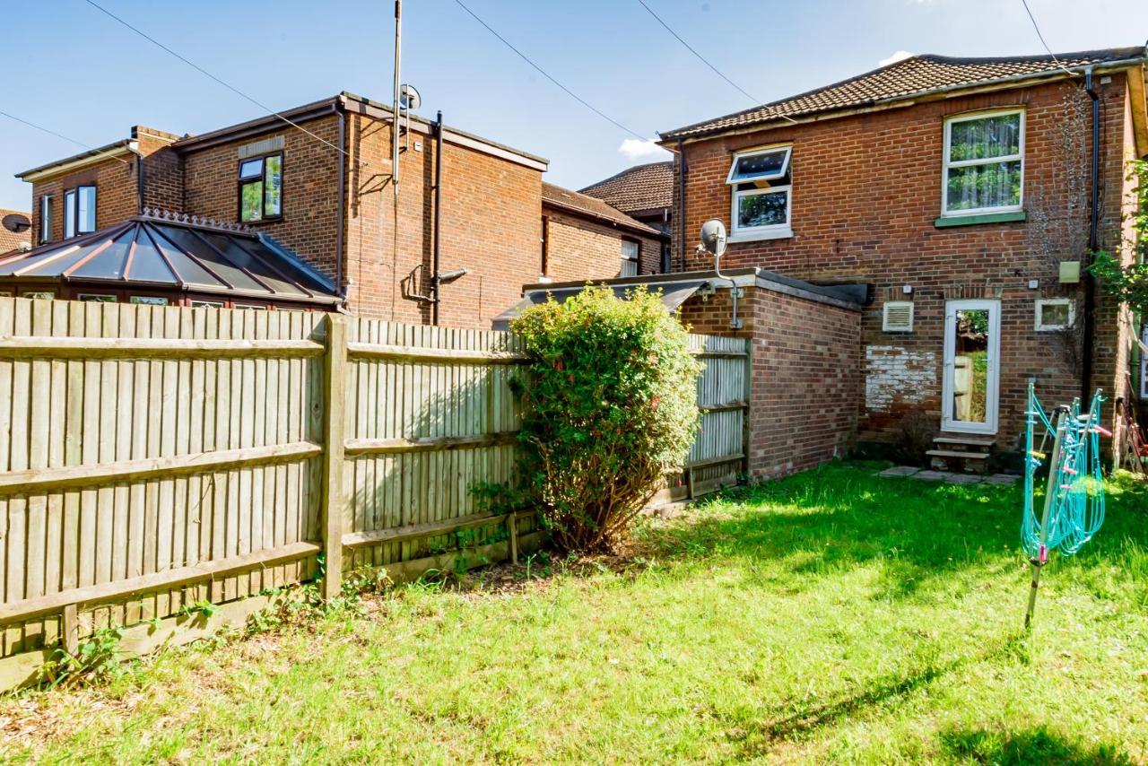 Shirley House 1, Guest House, Self Catering, Self Check In With Smart Locks, Use Of Fully Equipped Kitchen, Walking Distance To Southampton Central, Excellent Transport Links, Ideal For Longer Stays Εξωτερικό φωτογραφία
