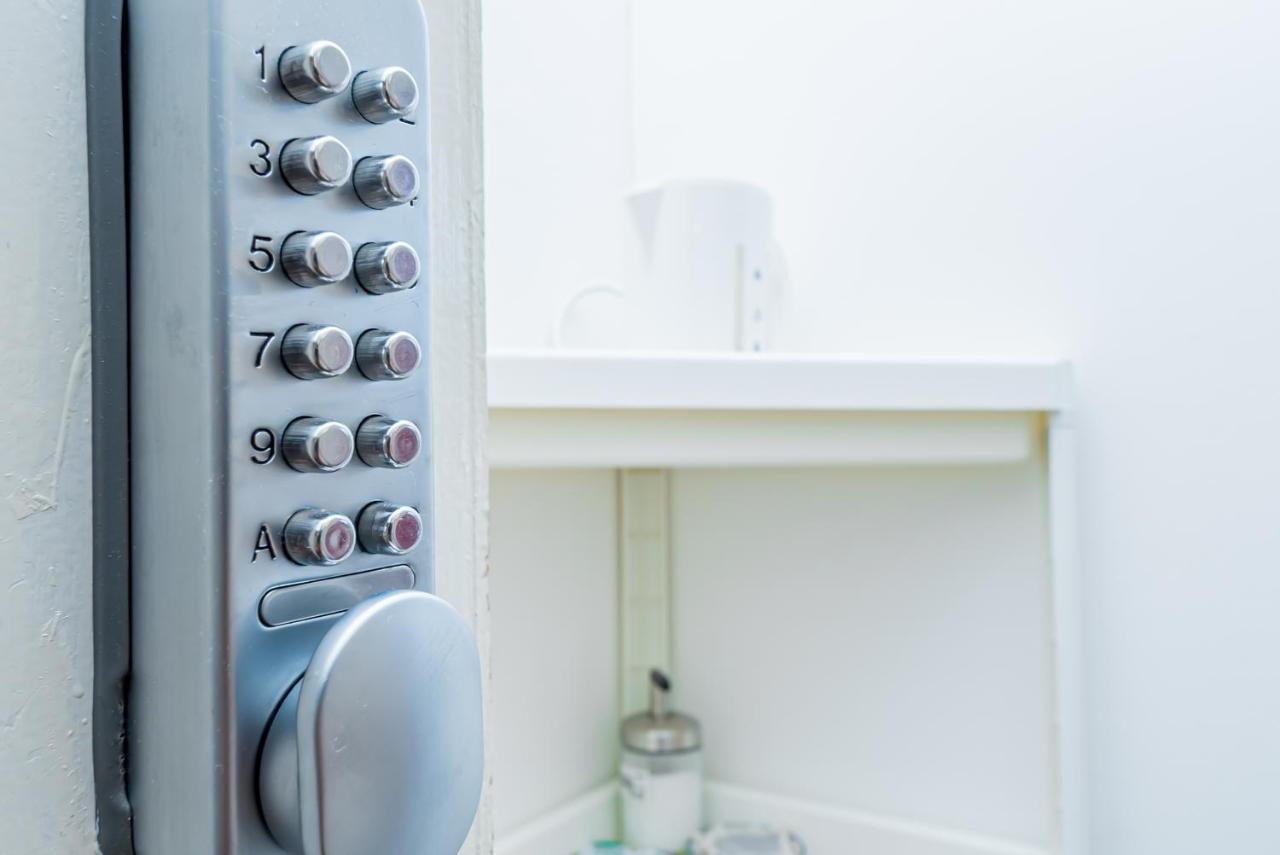 Shirley House 1, Guest House, Self Catering, Self Check In With Smart Locks, Use Of Fully Equipped Kitchen, Walking Distance To Southampton Central, Excellent Transport Links, Ideal For Longer Stays Εξωτερικό φωτογραφία