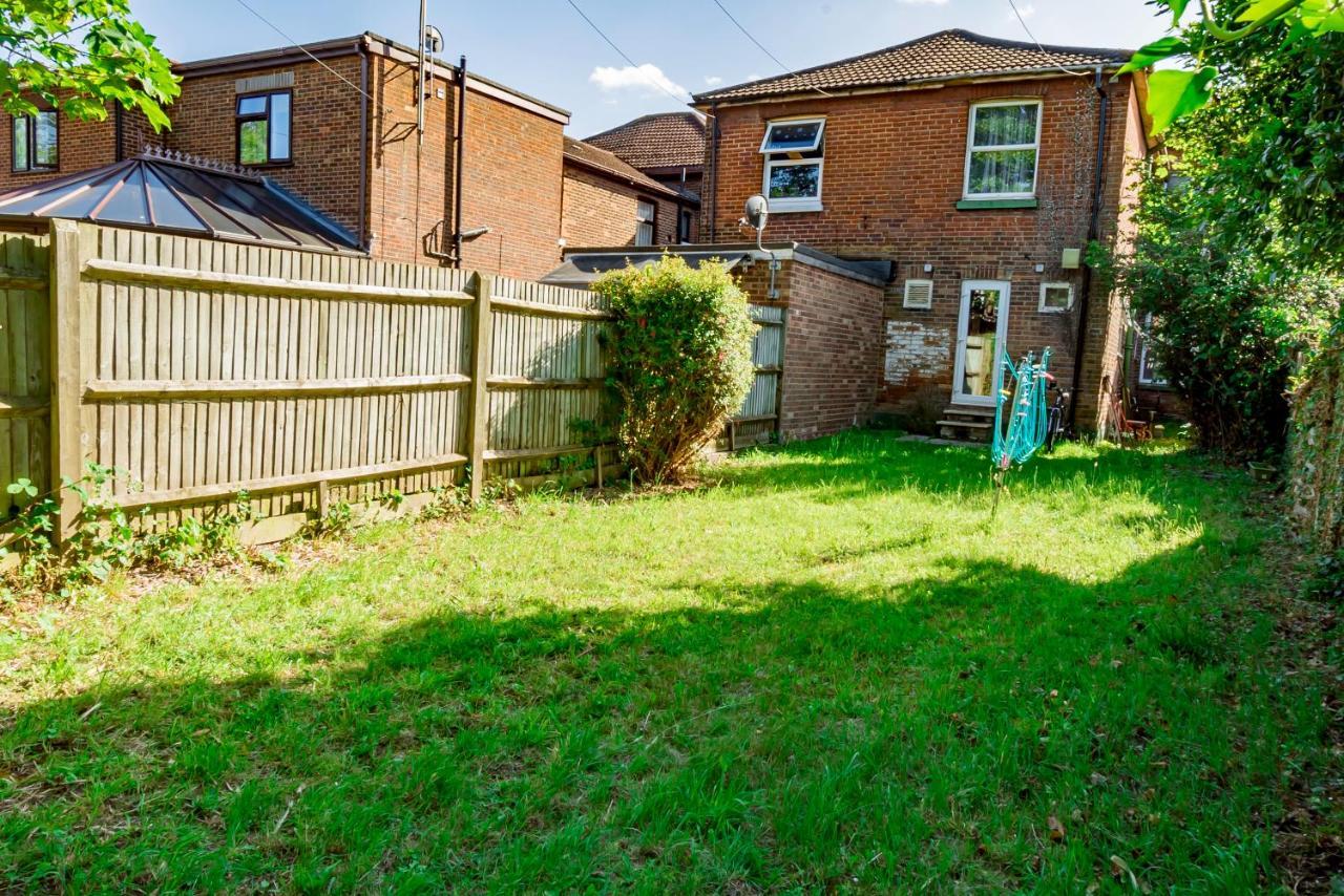 Shirley House 1, Guest House, Self Catering, Self Check In With Smart Locks, Use Of Fully Equipped Kitchen, Walking Distance To Southampton Central, Excellent Transport Links, Ideal For Longer Stays Εξωτερικό φωτογραφία
