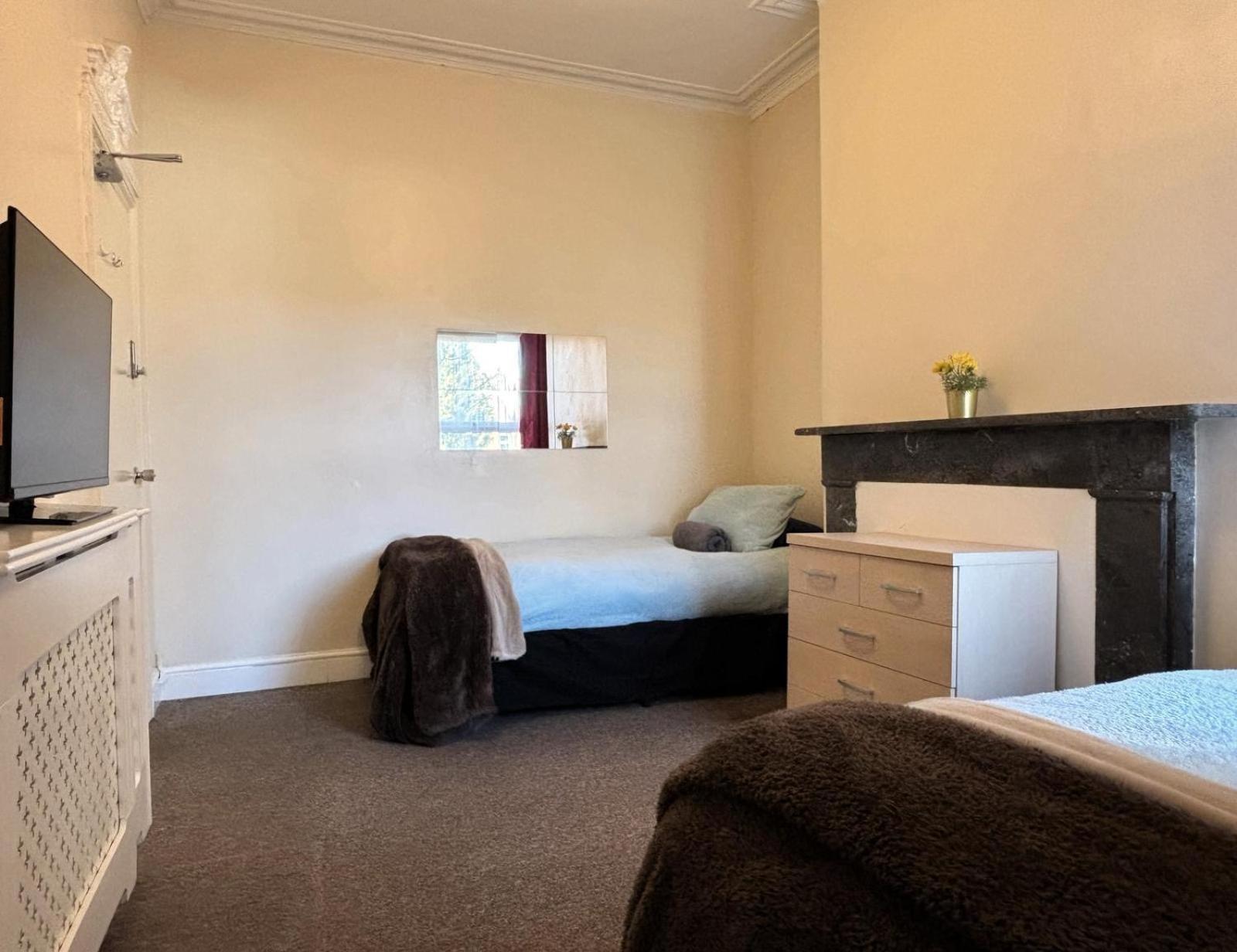 Shirley House 1, Guest House, Self Catering, Self Check In With Smart Locks, Use Of Fully Equipped Kitchen, Walking Distance To Southampton Central, Excellent Transport Links, Ideal For Longer Stays Εξωτερικό φωτογραφία